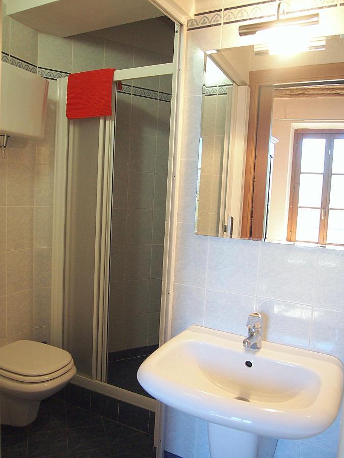 Ferienwohnung Nell'Antica Torre Di Fronte A Siena Exterior foto
