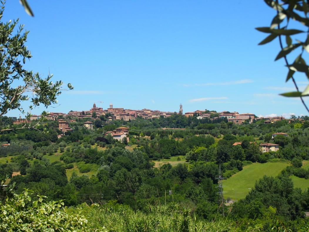 Ferienwohnung Nell'Antica Torre Di Fronte A Siena Exterior foto