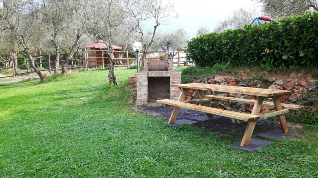 Ferienwohnung Nell'Antica Torre Di Fronte A Siena Exterior foto