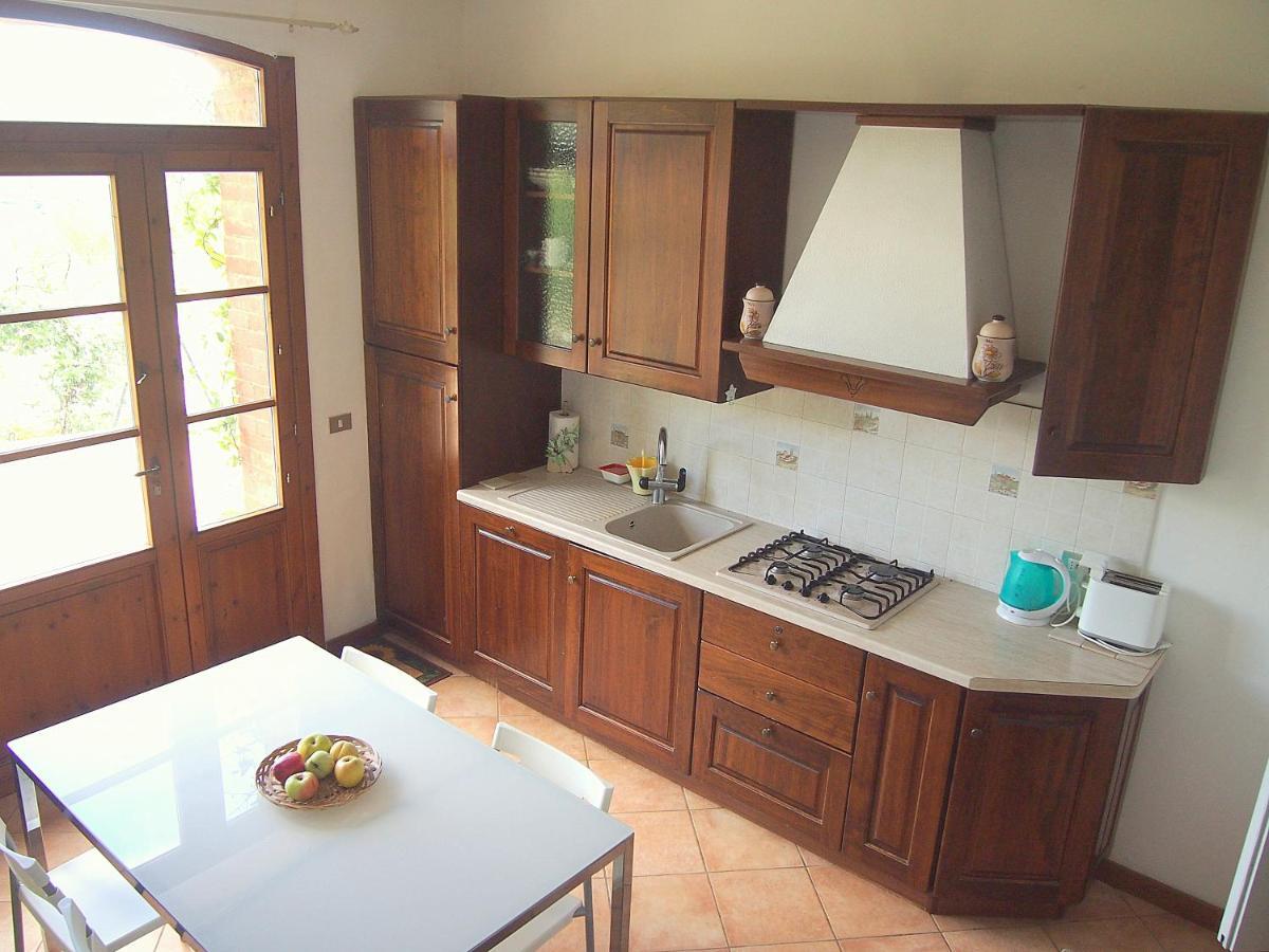 Ferienwohnung Nell'Antica Torre Di Fronte A Siena Exterior foto